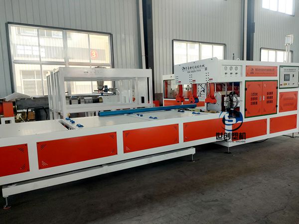 CPVC電力管生產設備流程主要包(bāo)括以下核心(xīn)環節: CPVC電力管生產設備(bèi)流程主要包括以下核心環節: